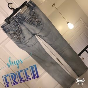 Womens Rock Revival Jeans Low Rise Raven Faux Flap Light Wash size 31